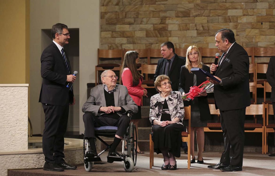 25° aniversario de Medicina: celebración y compromiso por un servicio de excelencia