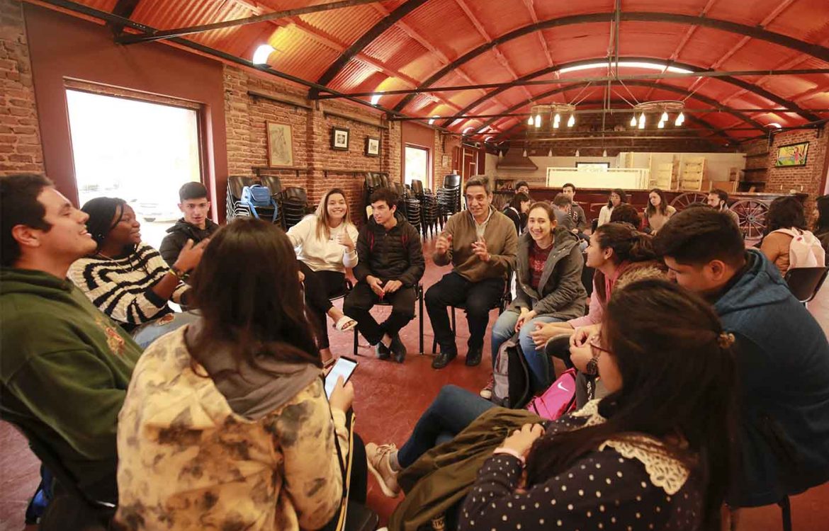Arrancó el programa de celebración por el 25° aniversario de Medicina