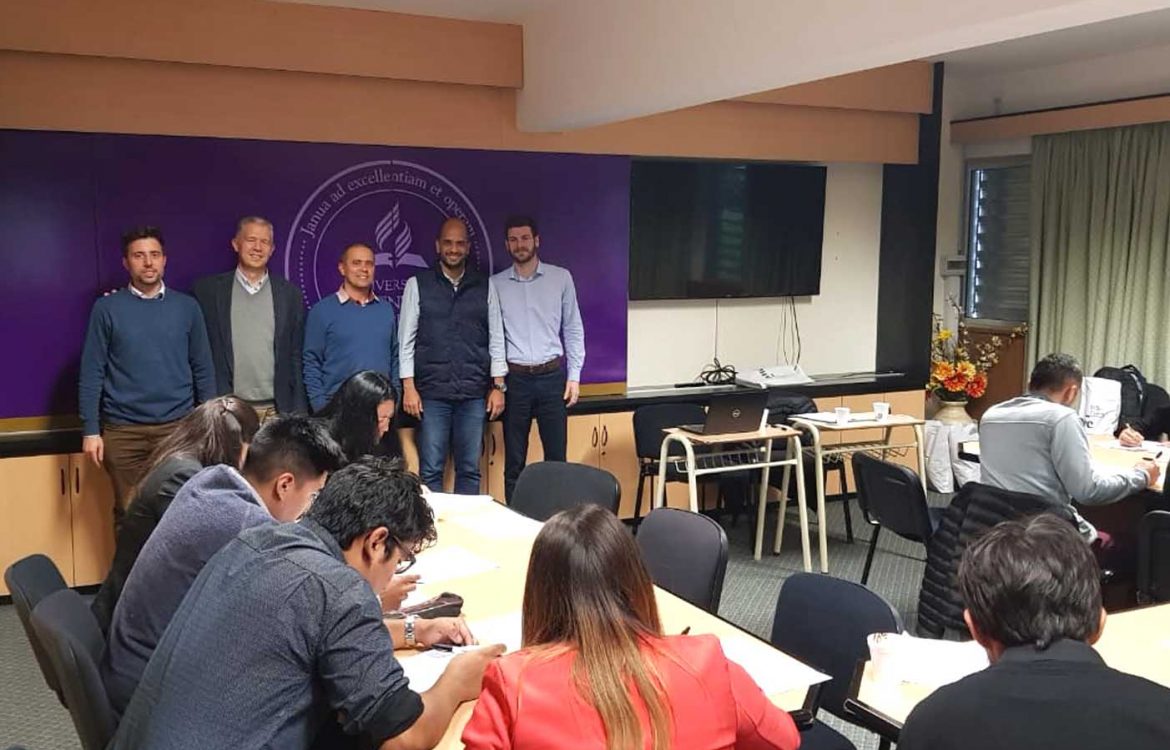 Representantes de la Consultora Price estuvo en la Universidad