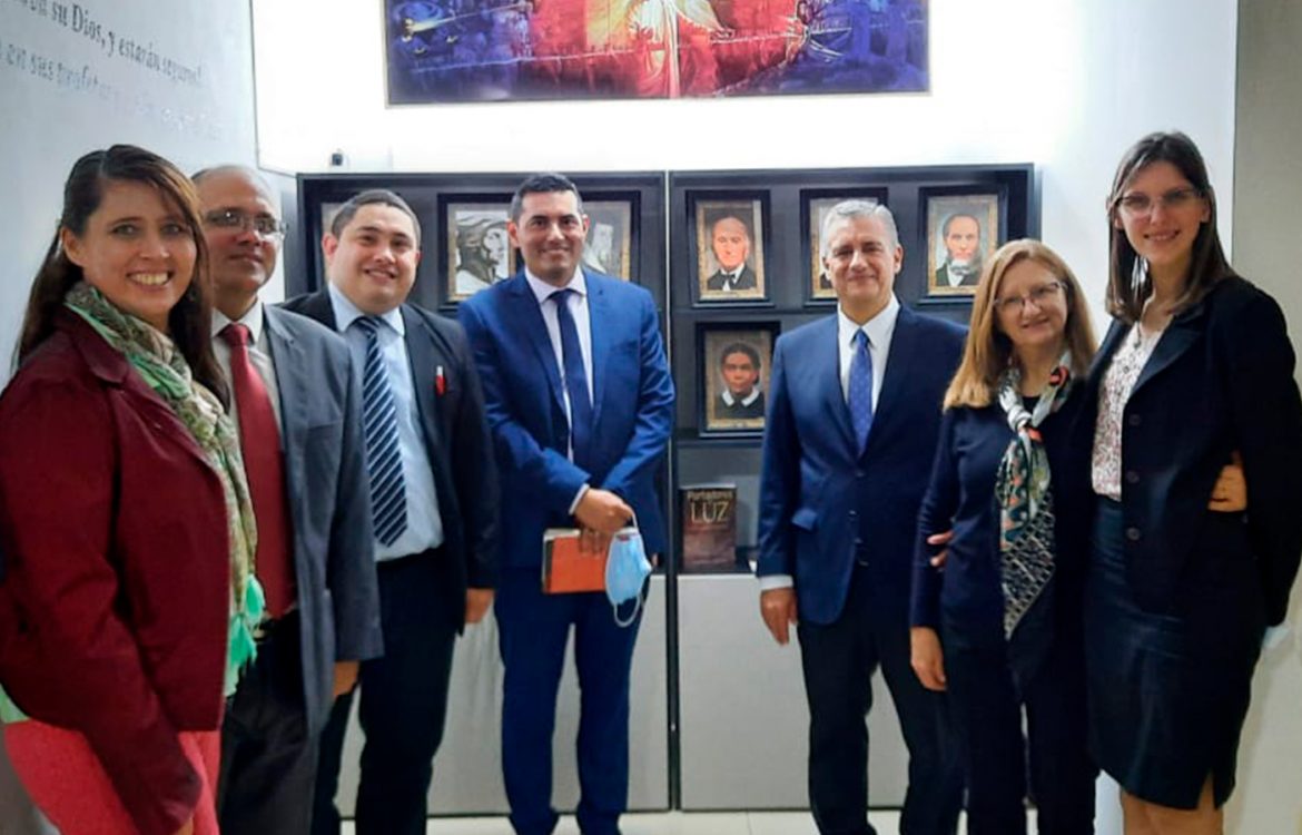 Se inauguraron dos mini Centros White en San Vicente