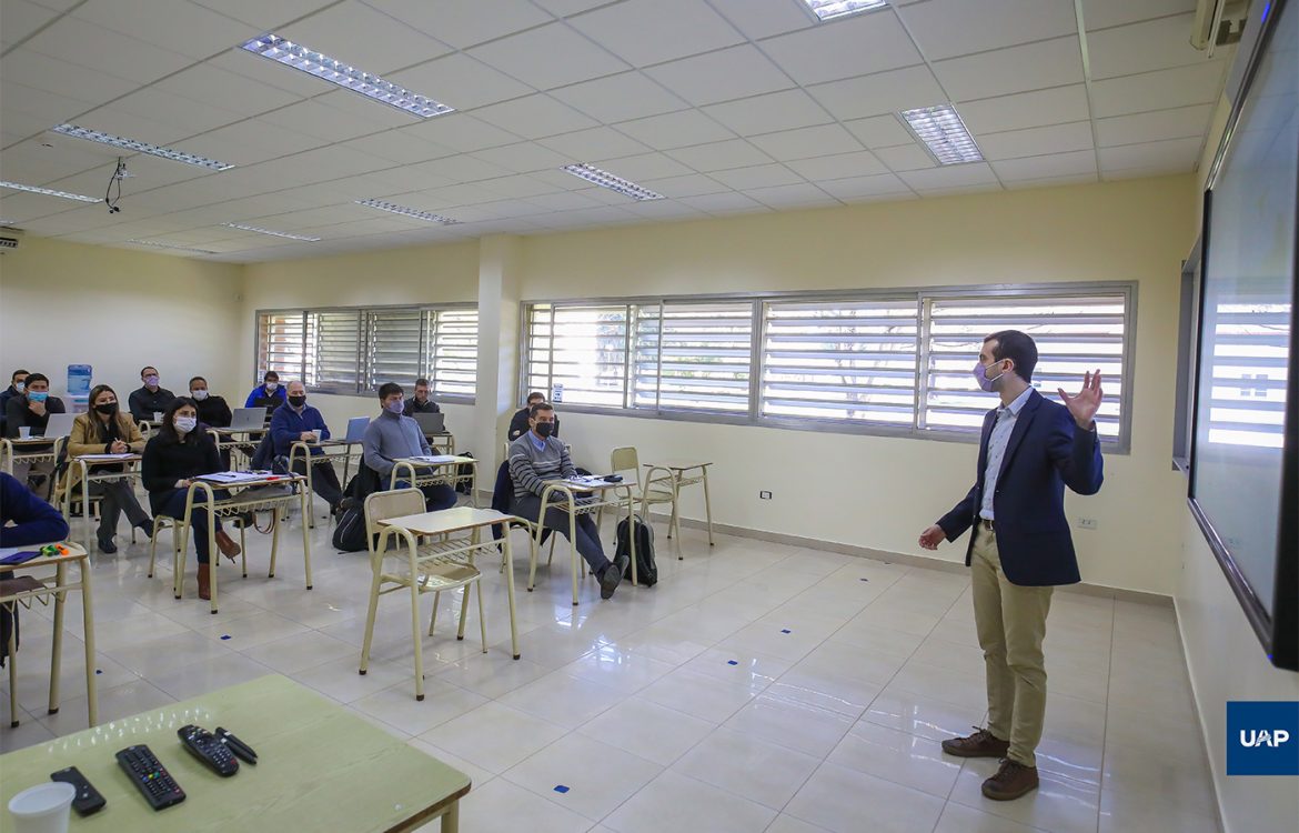 Continúa el dictado de clases de la Maestría en Administración