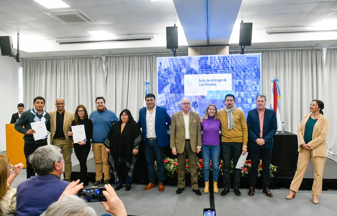 Se entregaron las certificaciones de la Diplomatura en Robótica y Pensamiento Computacional