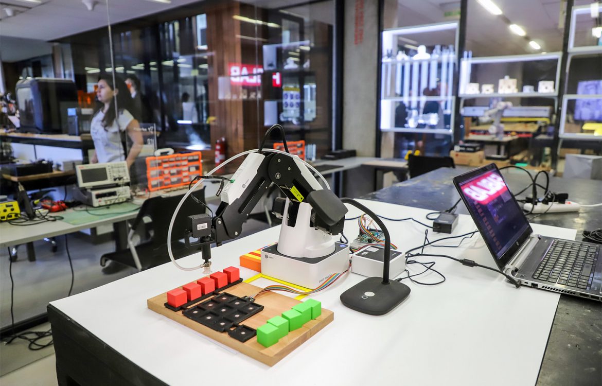 El FAB LAB crea talleres y espacios de enseñanza gratuitos para la comunidad - Foto Ilustrativa