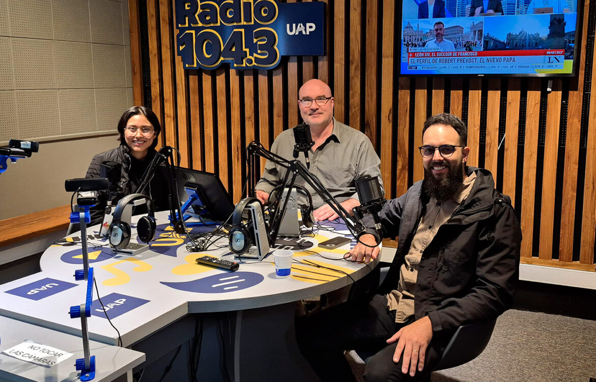 El Lic. Diego Magalhães en la entrevista realizada en Radio UAP