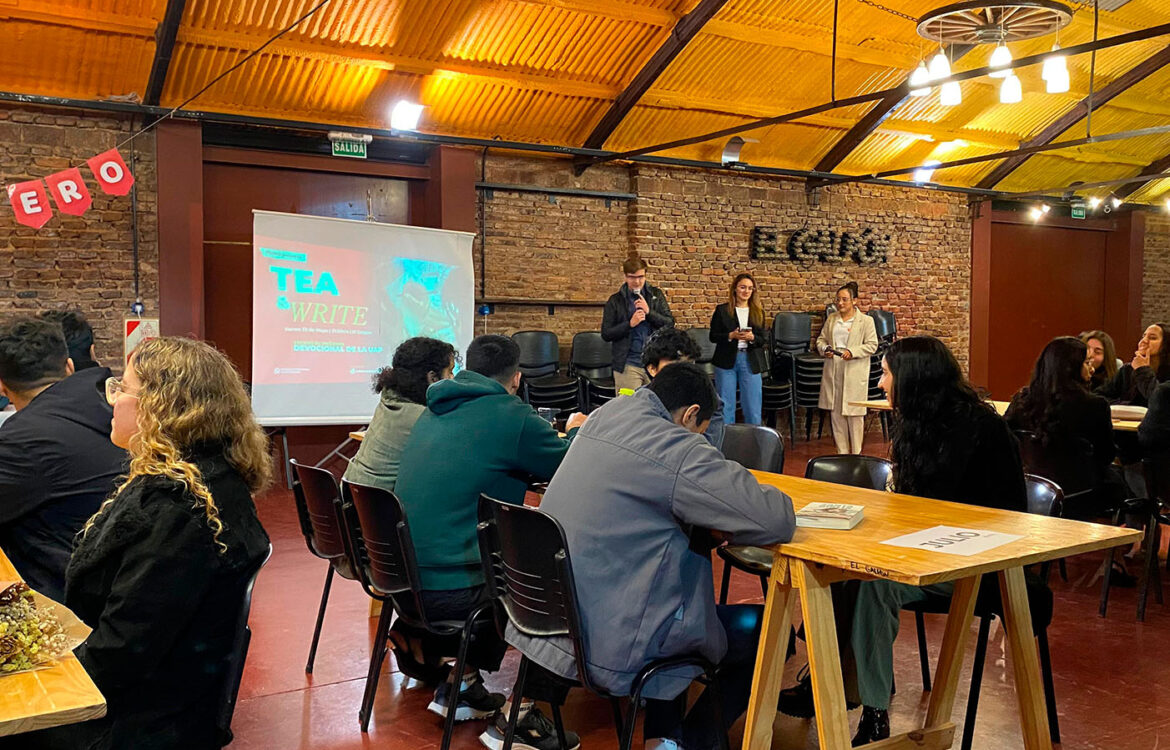 Estudiantes de la UAP escribirán un libro de meditaciones para el 2026