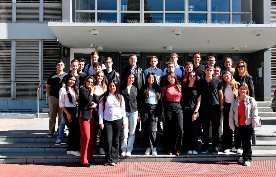 Alumnos de la carrera de Contador Público visitaron Tribunales