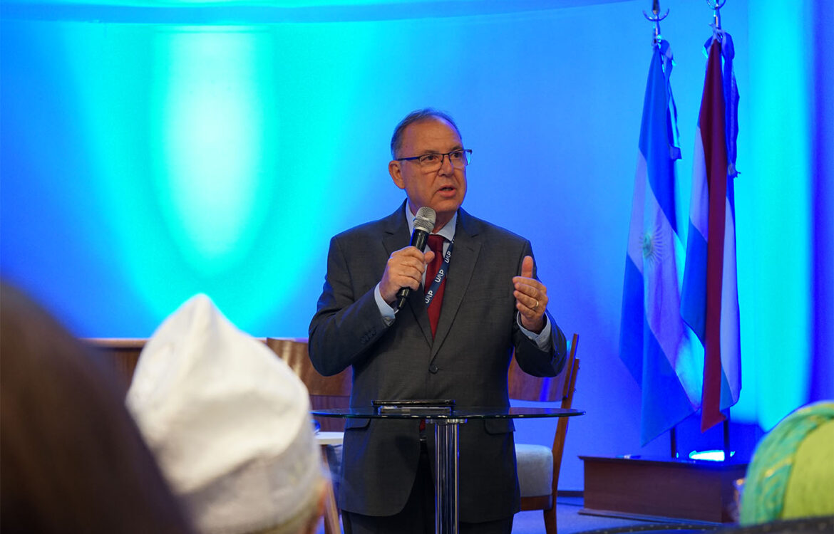 El Mag. Helio Carnassale destacó el rol académico de la UAP en las Jornadas de Libertad Religiosa